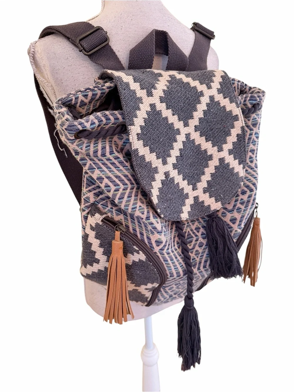 Mossimo Supply Co. Woven Geo Pattern Drawstring Backpack in Charcoal and Cream
